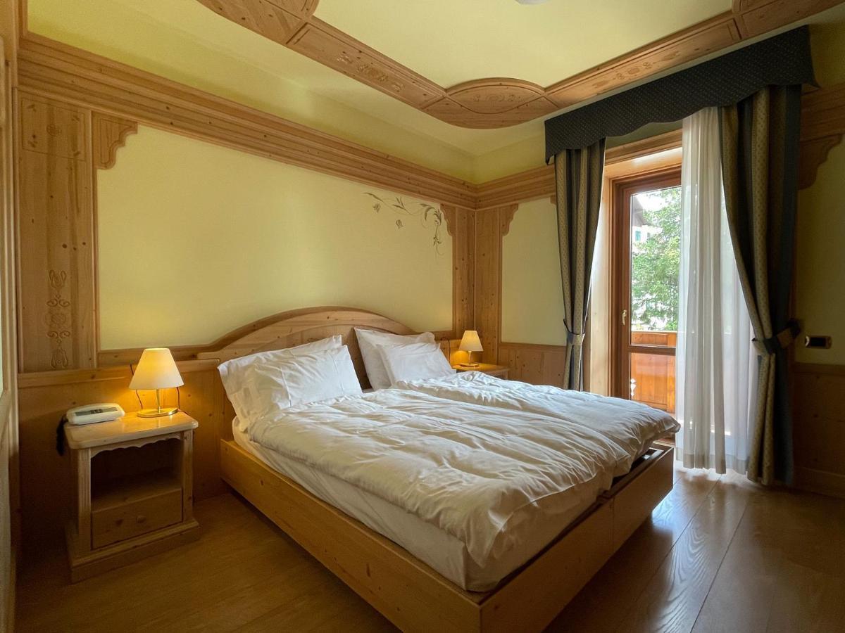 Hotel Cima Rosetta - BW Signature Collection ซานมาร์ตีโนดีกัสตรอสซา ภายนอก รูปภาพ