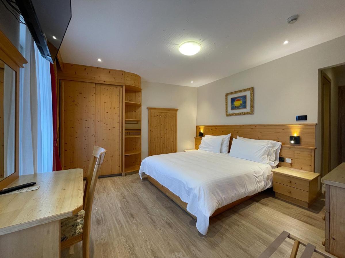 Hotel Cima Rosetta - BW Signature Collection ซานมาร์ตีโนดีกัสตรอสซา ภายนอก รูปภาพ