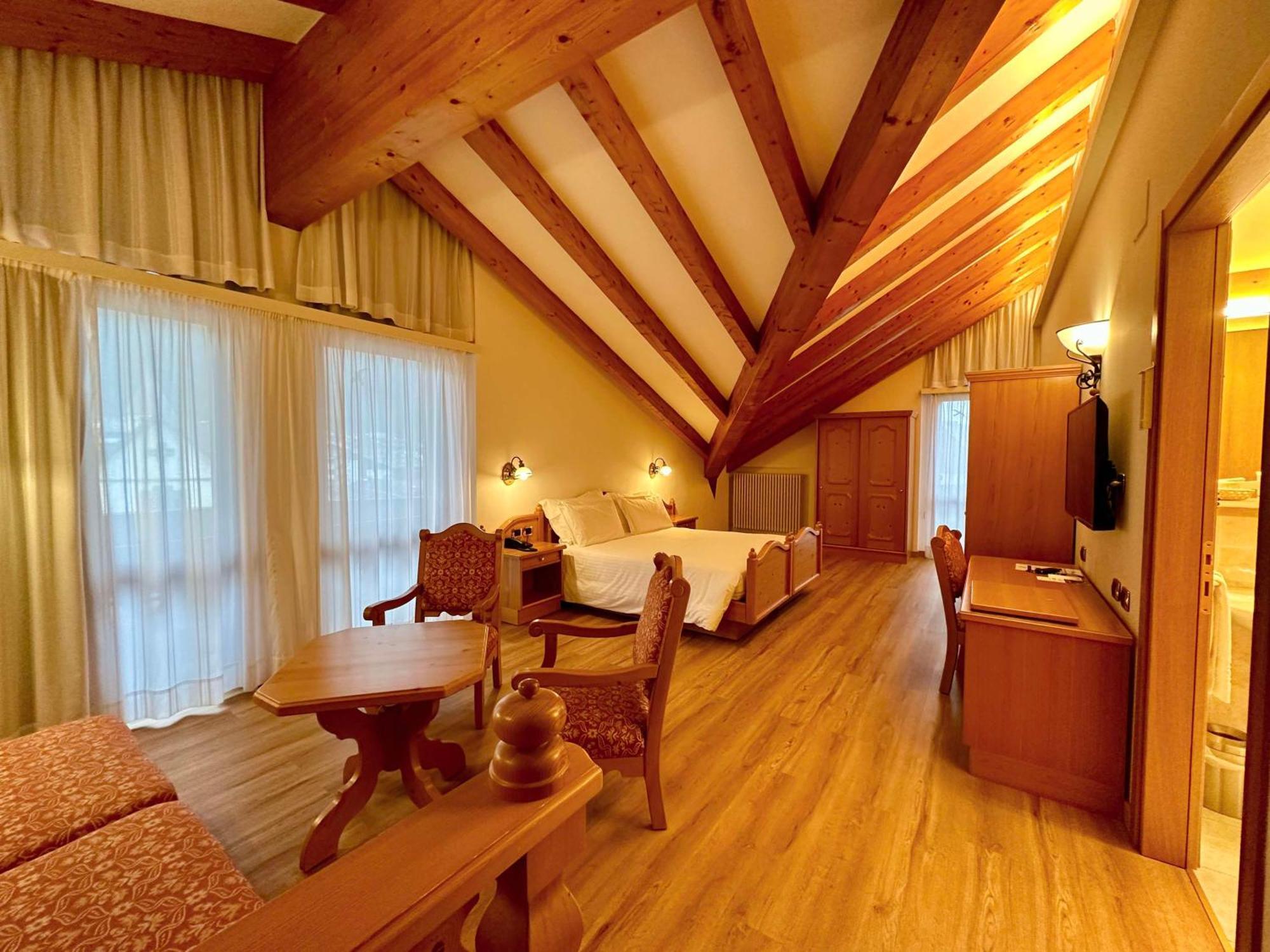 Hotel Cima Rosetta - BW Signature Collection ซานมาร์ตีโนดีกัสตรอสซา ภายนอก รูปภาพ