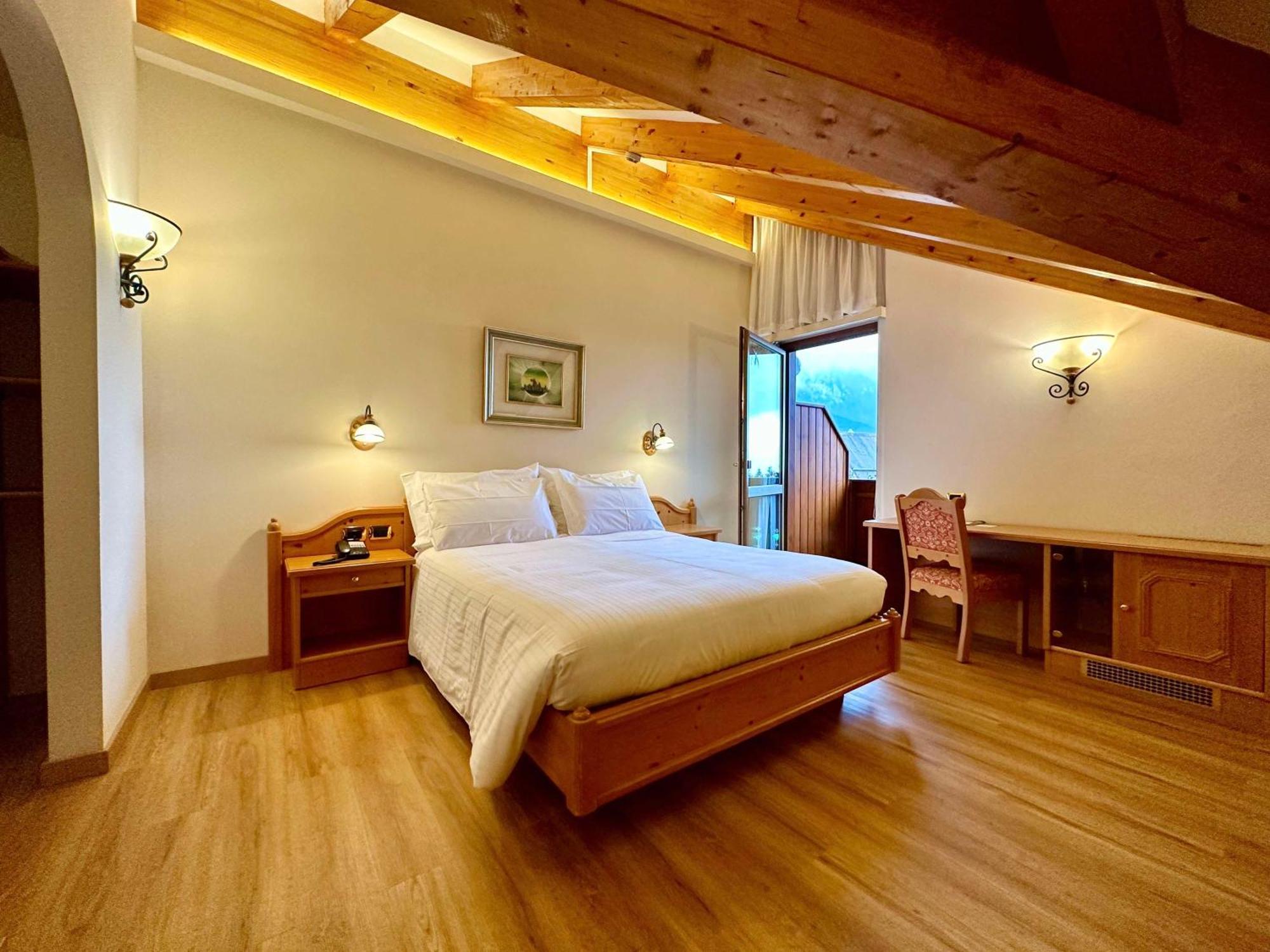 Hotel Cima Rosetta - BW Signature Collection ซานมาร์ตีโนดีกัสตรอสซา ภายนอก รูปภาพ