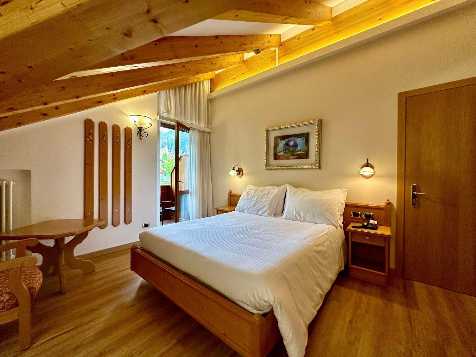 Hotel Cima Rosetta - BW Signature Collection ซานมาร์ตีโนดีกัสตรอสซา ภายนอก รูปภาพ
