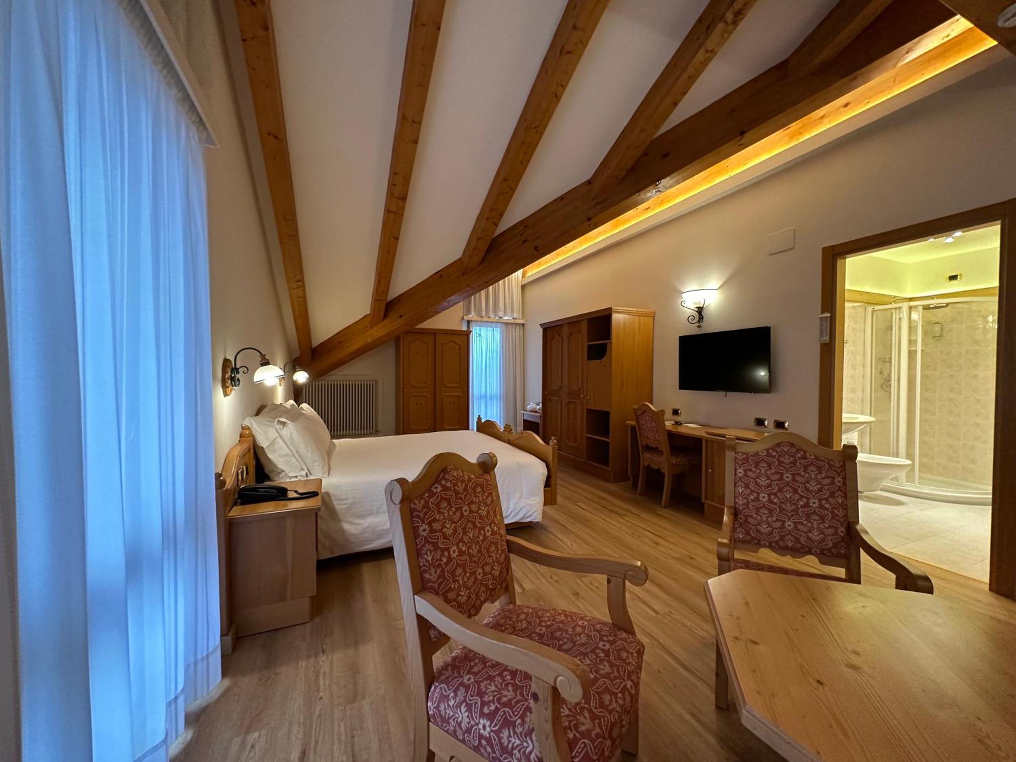 Hotel Cima Rosetta - BW Signature Collection ซานมาร์ตีโนดีกัสตรอสซา ภายนอก รูปภาพ