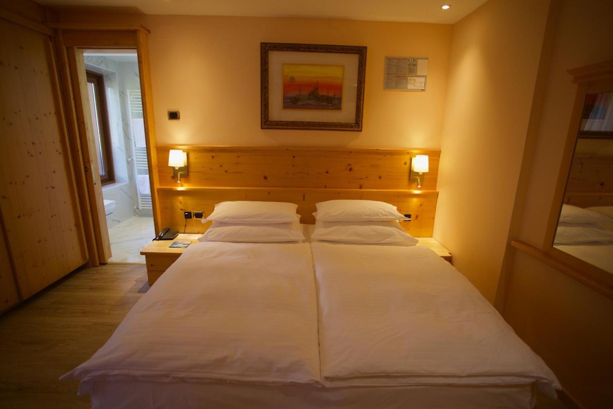 Hotel Cima Rosetta - BW Signature Collection ซานมาร์ตีโนดีกัสตรอสซา ภายนอก รูปภาพ