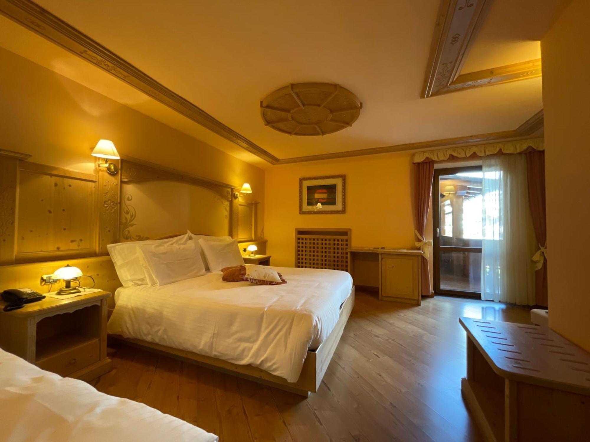 Hotel Cima Rosetta - BW Signature Collection ซานมาร์ตีโนดีกัสตรอสซา ภายนอก รูปภาพ