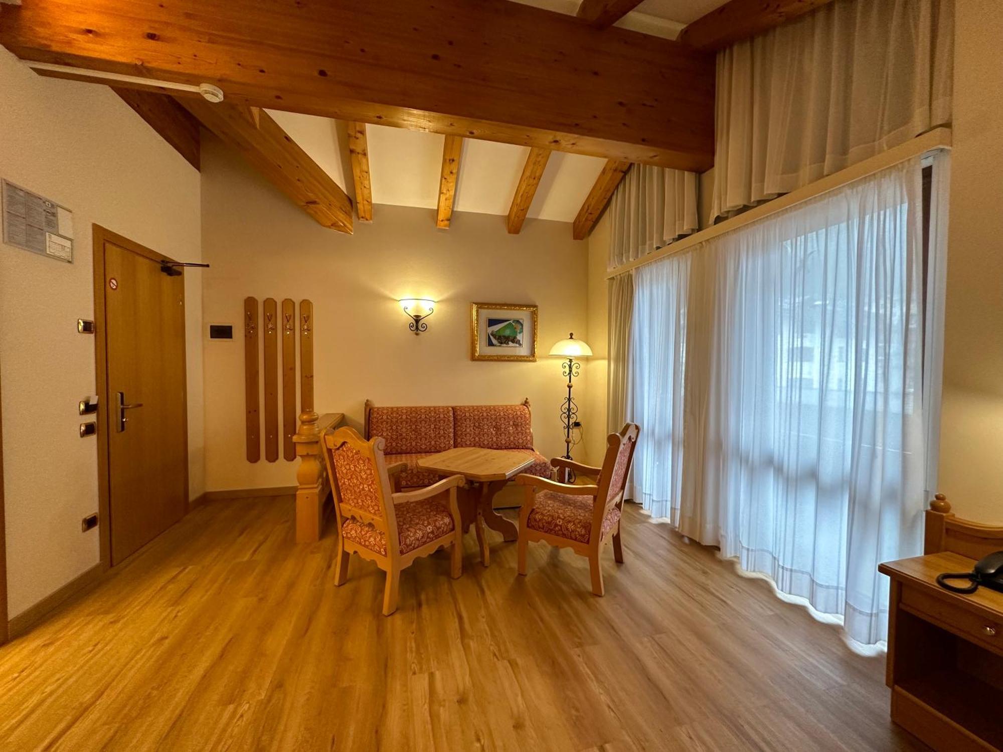 Hotel Cima Rosetta - BW Signature Collection ซานมาร์ตีโนดีกัสตรอสซา ภายนอก รูปภาพ