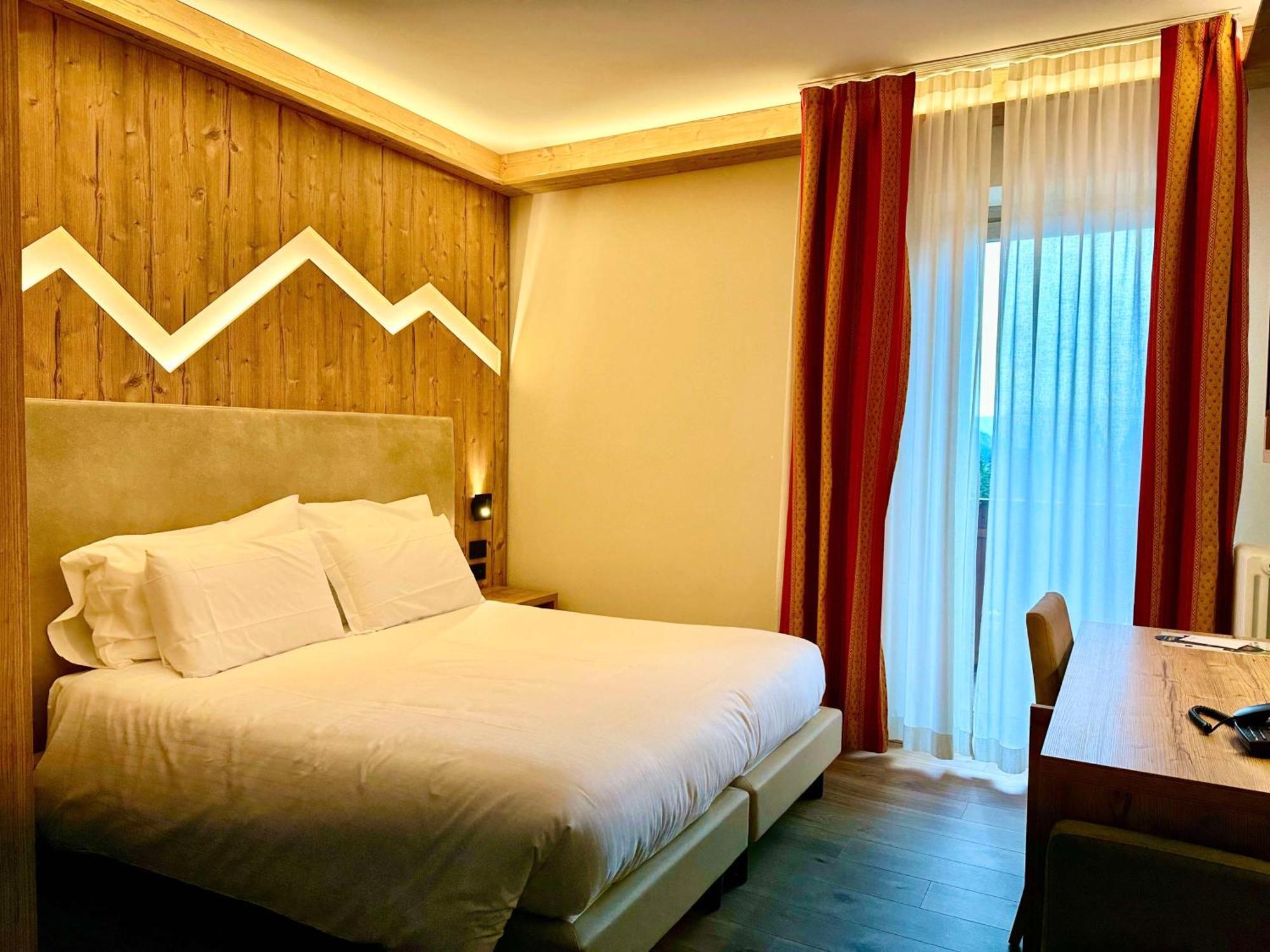 Hotel Cima Rosetta - BW Signature Collection ซานมาร์ตีโนดีกัสตรอสซา ภายนอก รูปภาพ