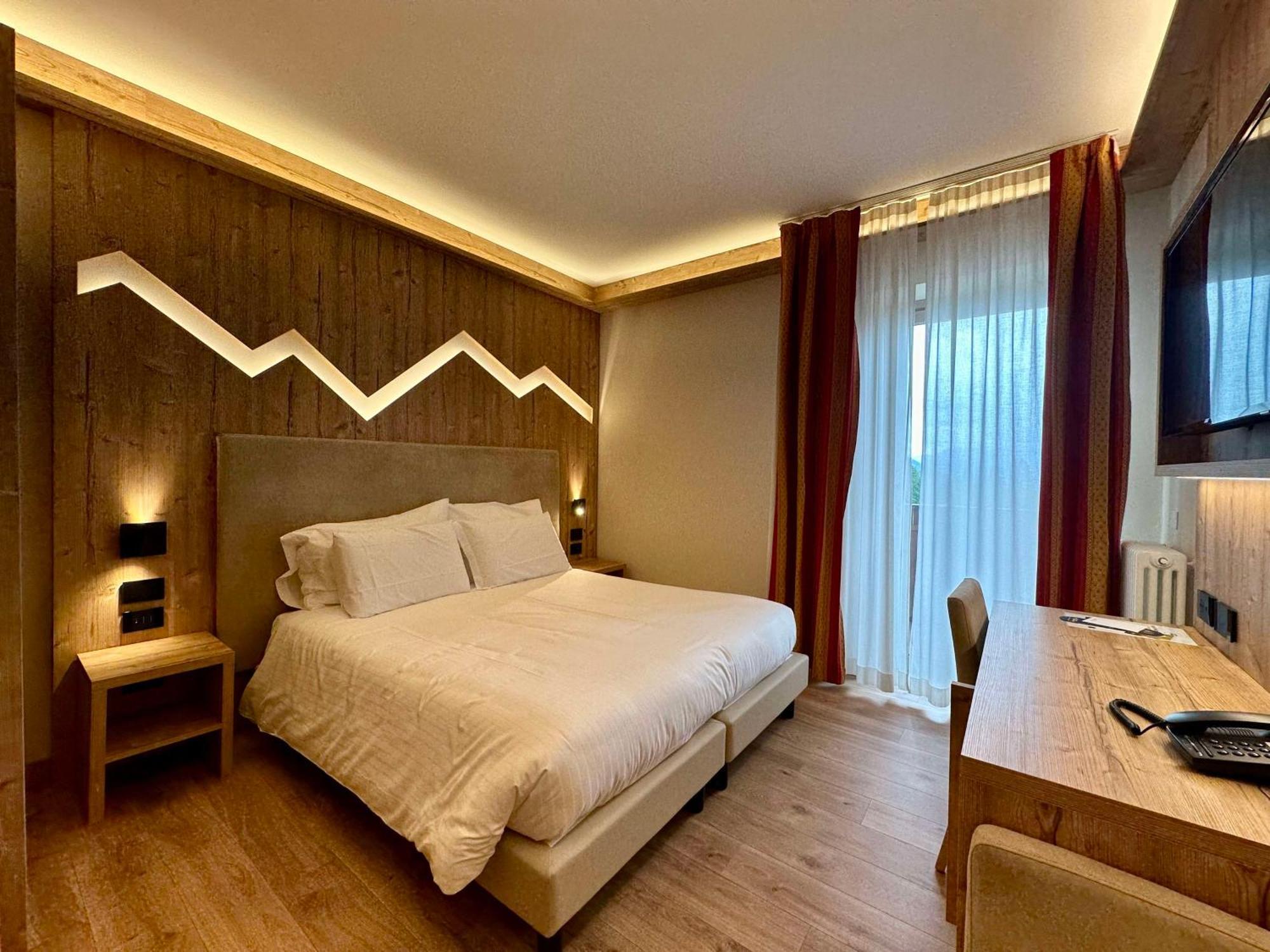 Hotel Cima Rosetta - BW Signature Collection ซานมาร์ตีโนดีกัสตรอสซา ภายนอก รูปภาพ