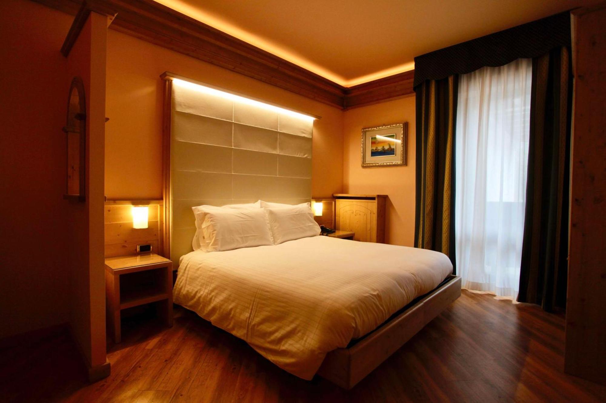 Hotel Cima Rosetta - BW Signature Collection ซานมาร์ตีโนดีกัสตรอสซา ภายนอก รูปภาพ