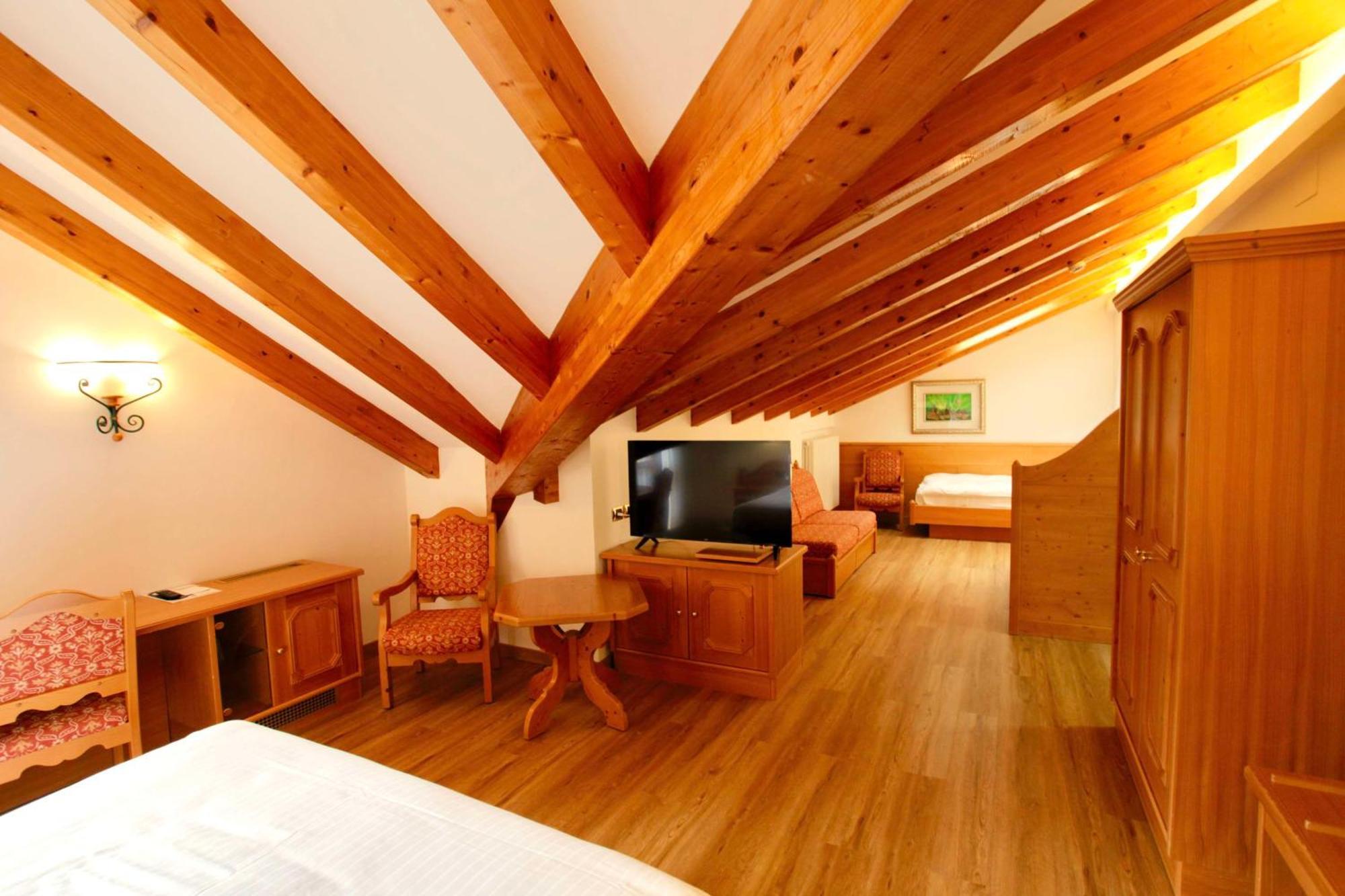Hotel Cima Rosetta - BW Signature Collection ซานมาร์ตีโนดีกัสตรอสซา ภายนอก รูปภาพ